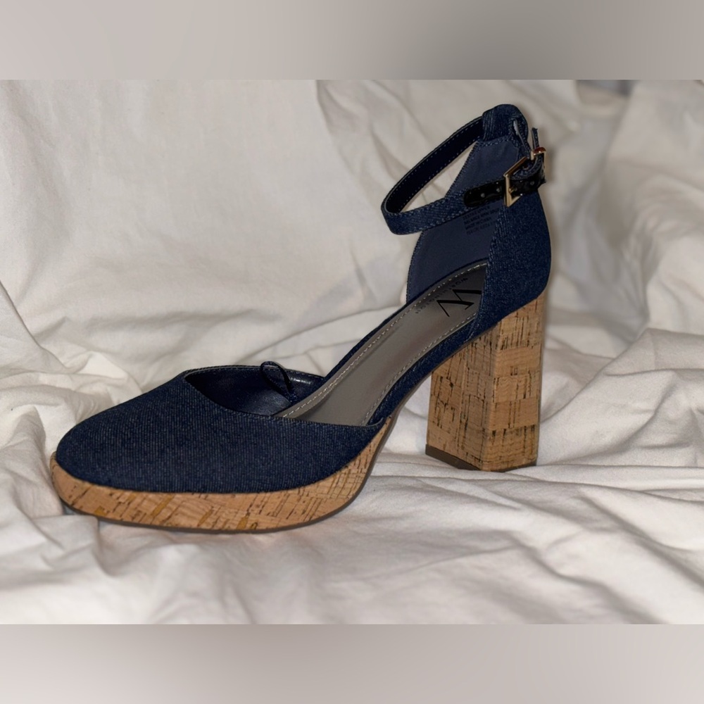 Worthington Blue and Tan Heels with Chunky Block Style